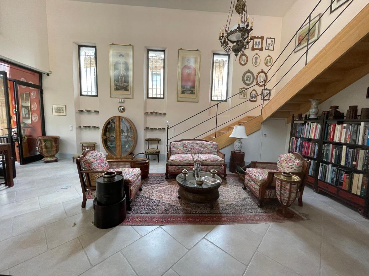 Bed and Breakfast La Cour Carree Рюстрель Экстерьер фото