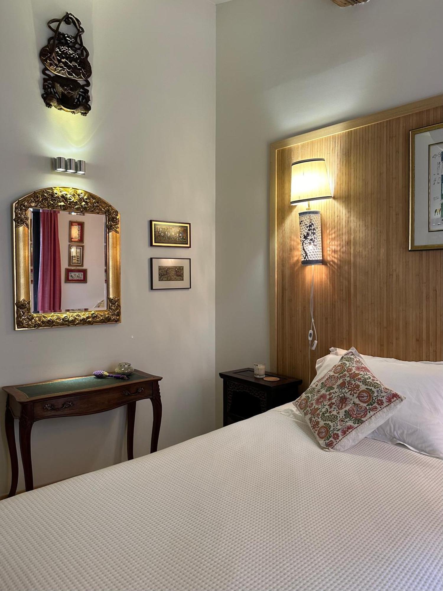 Bed and Breakfast La Cour Carree Рюстрель Экстерьер фото